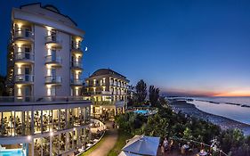 Hotel Sans Souci